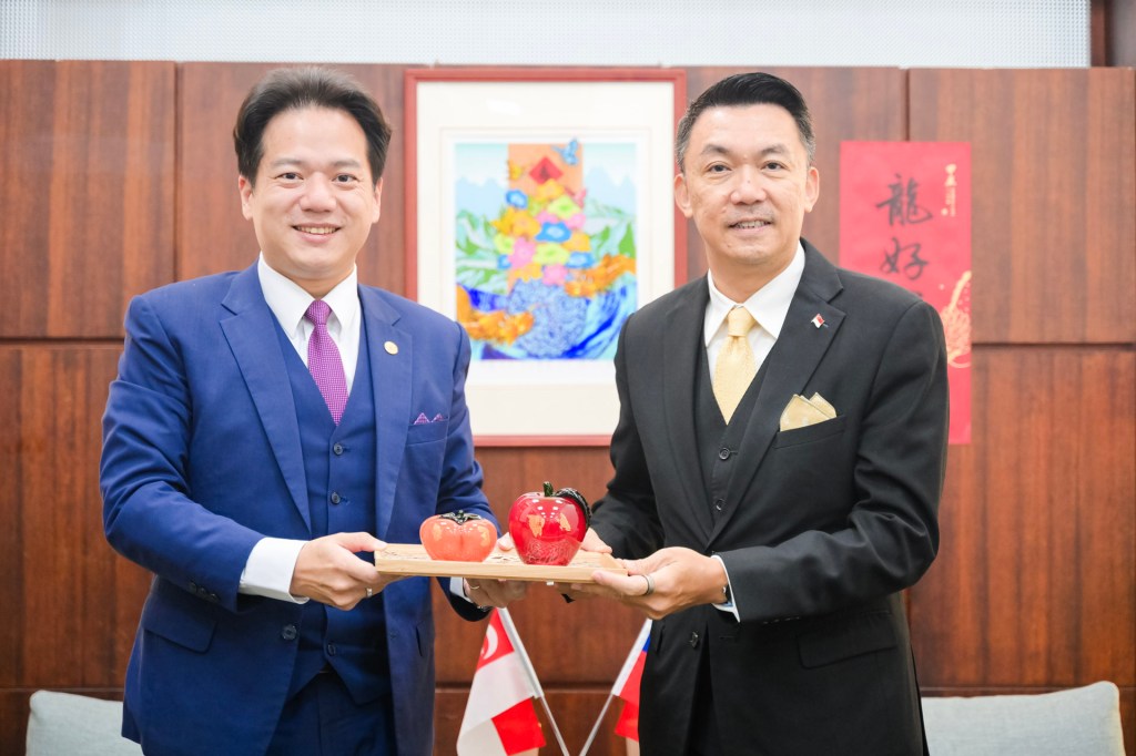 新加坡駐台北商務辦事處代表葉偉傑拜會竹市府