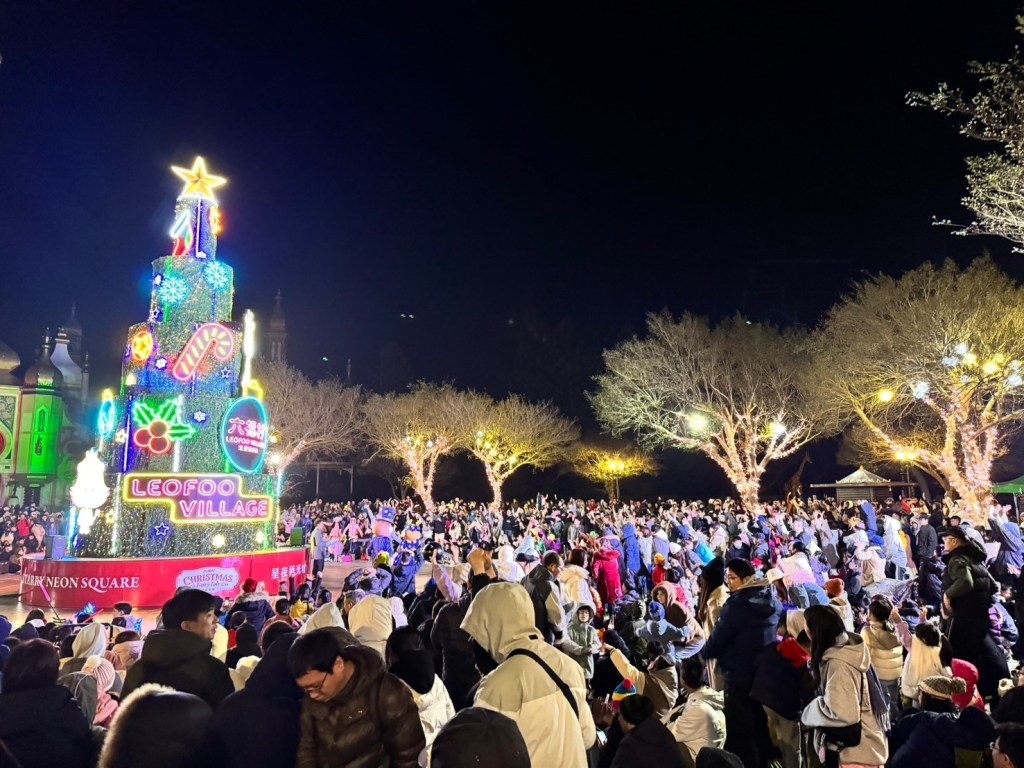 六福村大怒神、笑傲飛鷹高空賞煙火獨步全台