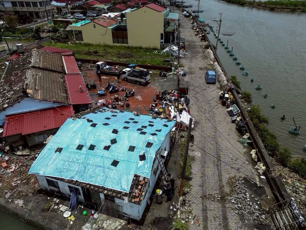 台灣區觀光協會聯合會團結一心、攜手進入災區陪伴災民&nbsp; 協助清理災區家園