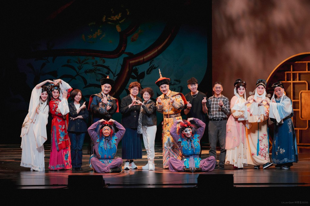 臺灣的《國寶》！《夢紅樓．乾隆與和珅》本週末臺中登場