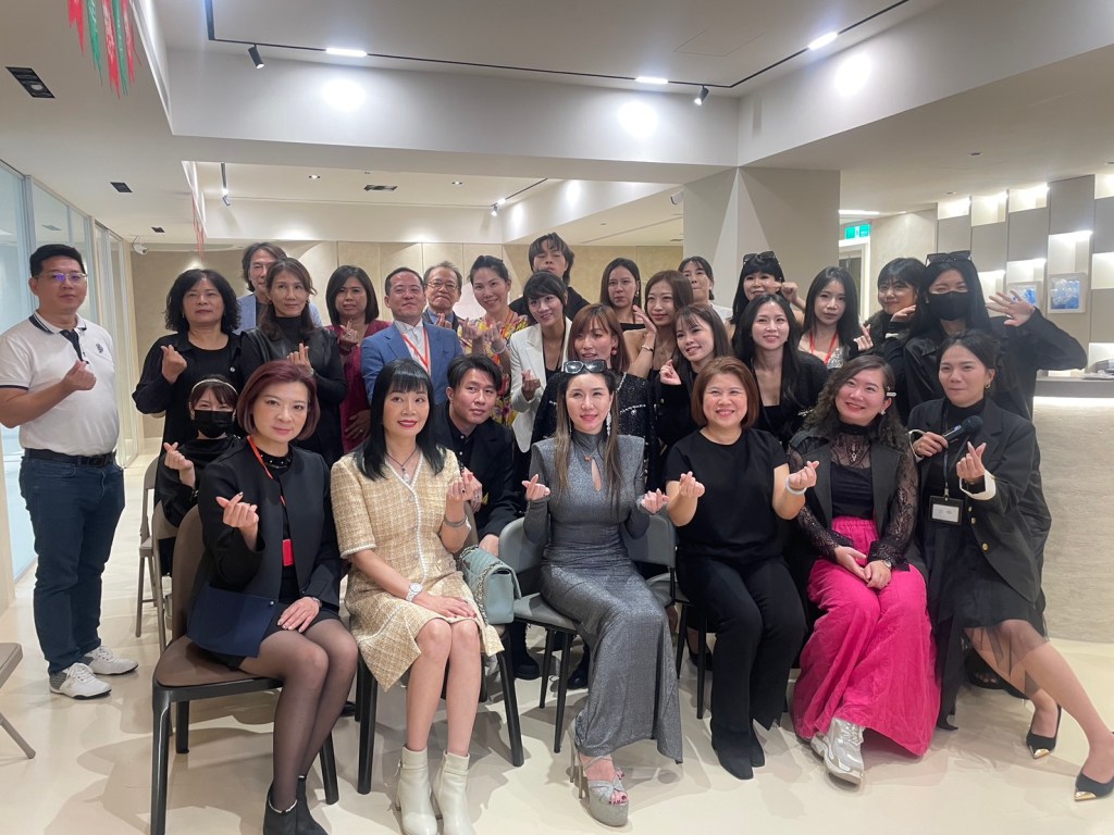 當世界太吵，妳更需要回到自己——一堂為女性而生的修心課，談內在力量的養成